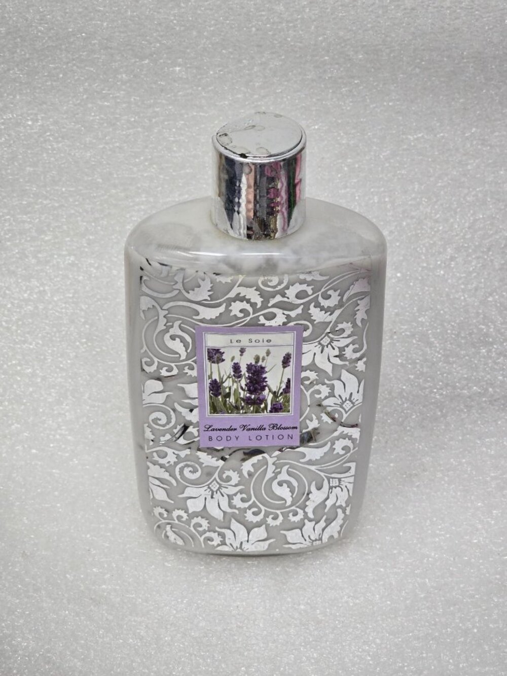Le Soie Lavender Vanilla Blossom Body Lotion 8.8 Fl Oz Moisturizing Formula